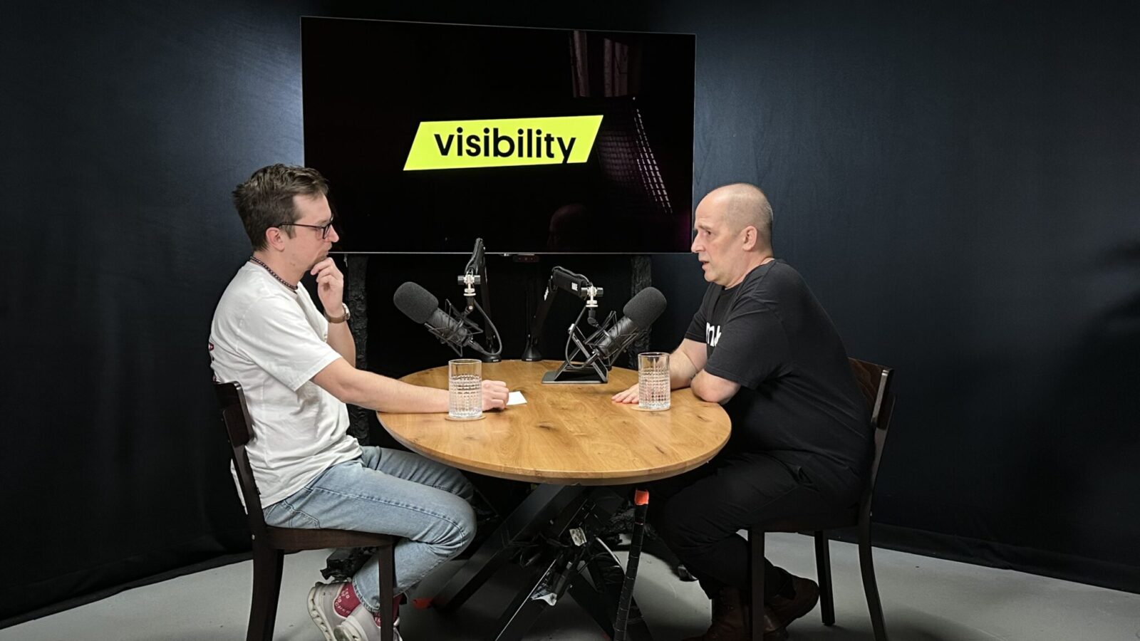 #VISIcast a&nbsp;Zdeněk Strnad: Dvacet let od největší české outdoorové instalace